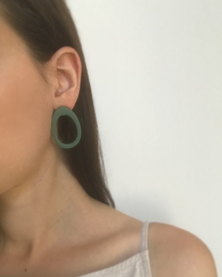 Boucles d'oreilles modernes organiques Artapaon