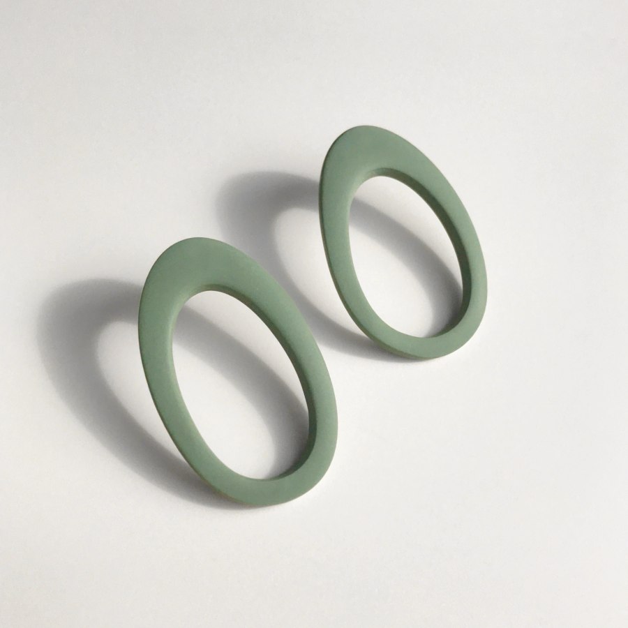 Boucles d'oreilles modernes organiques Artapaon