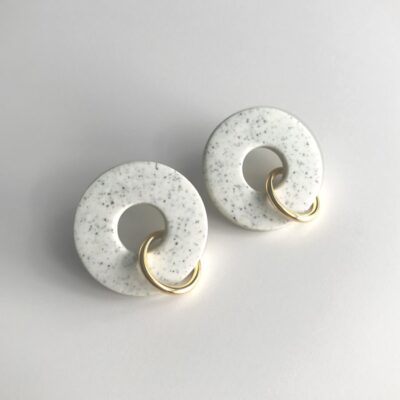 Boucles d'oreilles anneaux entrelacés modernes Artapaon