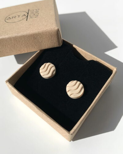 Boucles d'oreilles puces Oda - Sable