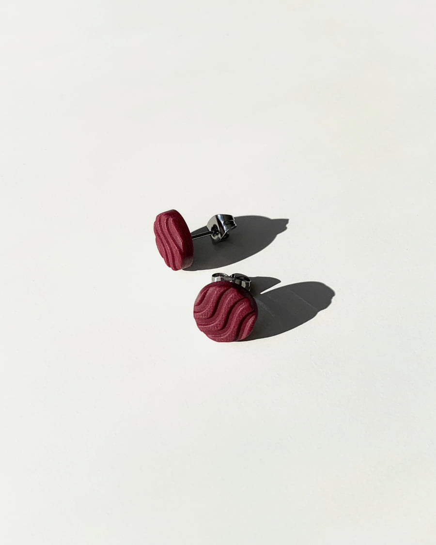 Boucles d'oreilles puces bordeaux Artapaon