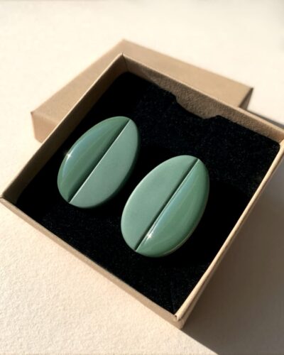 Boucles d'oreilles originales ovales vert eucalyptus Artapaon