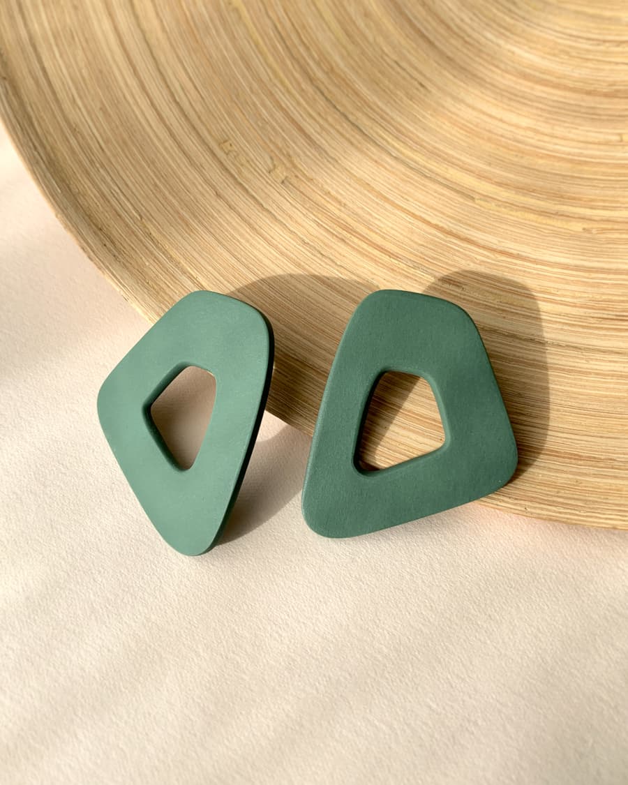 Grandes boucles d'oreilles vert modernes Artapaon